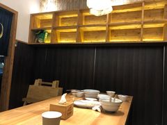 大堂-呼啦面馆·头牌豌杂面(爱琴海店)
