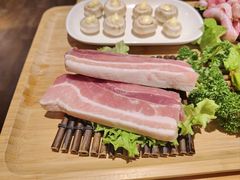 -极简·炭火烤肉主题餐厅·龙虾烧烤·烤羊排(宝龙店)