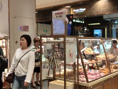 面包甜点陈列柜-山崎面包(静安久光店)