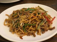 沙茶酱牛柳丝炒乌冬面-标记Jane's kitchen(平桥直街店)