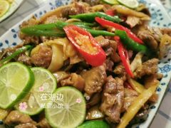 -在湖边私厨小馆