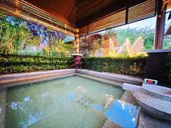 -大连金石滩绿发温泉假日酒店