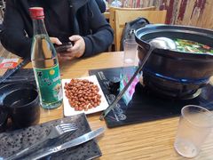 -陆记牛庄·碳锅龙虾烧烤(爱上花园店)