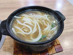 -淮南牛肉汤米线