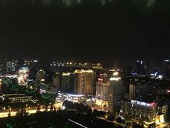 -云顶旋转自助景观餐厅