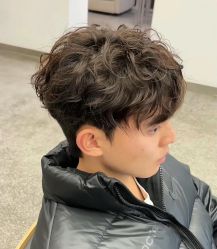 -海文先生国潮烫染男士理发馆