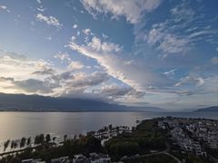 -大理洱海龙湾假日酒店