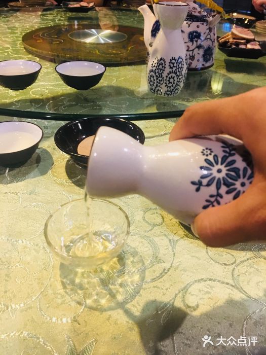 小酒肆·老茶馆桃花酿图片