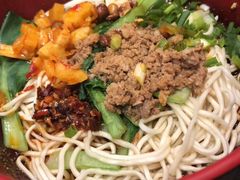 担担面-爆炸头阿姨小四川正宗川味小吃(无任何分店)