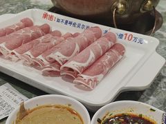 -楼外楼大刀肉传统火锅(西安大路店)
