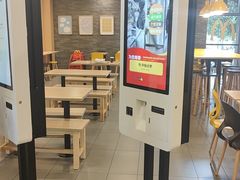 -麦当劳(石坝服务区店)