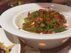 -渝信川菜 · 川味家常菜(财富购物中心店)