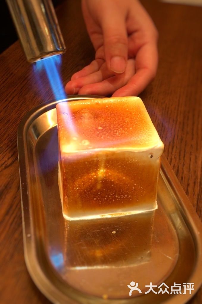 火烤黑巧雪糕棉花糖