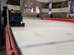 -冰纷万象滑冰场(南山万象天地店)