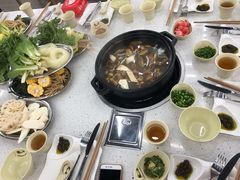 -牛知府云南菌汤鲜牛肉火锅(肖家湾店)