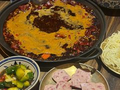 -旧街市鲜货老火锅(大光路店)