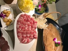 -海上明月海鲜火锅 鲜切牛肉