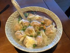 扁食中馄饨-坊门老街(宜山路店)