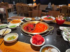 -潮火锅·麻辣牛肉火锅(观音桥方圆·LIVE店)