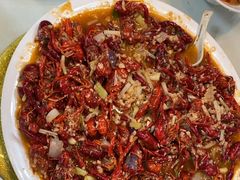 -临界音乐酒馆·小龙虾·江湖菜(华熙LIVE·鱼洞店)
