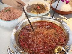 -茅草房·河畔园林火锅