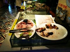 -海吃海喝海鲜烤肉餐厅