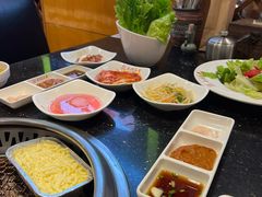 -木槿花韩式炭烤·熟成肉工坊(孙文东路店)