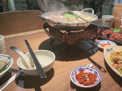 -肖四女乐山跷脚牛肉(世博源店)