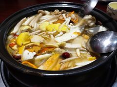 -菌之家·专业纯野生菌火锅·特色炒菌