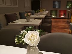 -潮一不贰·法式甜品·生日蛋糕·西式简餐(外滩店)