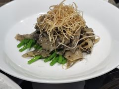 芦蒿拌蚌片-南京景枫万豪酒店·万豪中餐厅