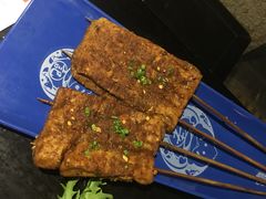 招牌烤水豆腐-老表记广西宵夜螺蛳鸭脚煲(西大店)