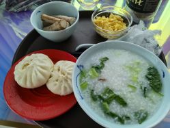 -玥奢国际母婴护理中心(滨江宝龙店)