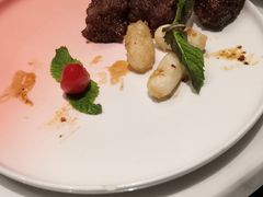 -荷塘秋月·本帮江浙菜(国权路店)