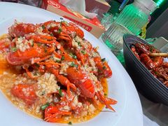 -肥肥虾庄·金牌油焖大虾(首义路店)