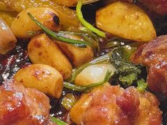 -八府香鸭·啫啫煲(华山路店)