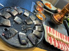 -臻牛烤肉