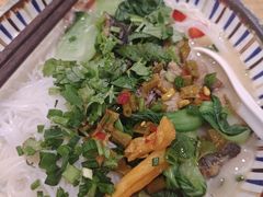 -鲜越鲜鱼粉(财富购物中心店)