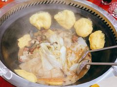 -哈尔滨东北铁锅炖(都督街店)
