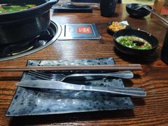 -陆记牛庄·碳锅龙虾烧烤(爱上花园店)