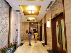 -誉兴大酒店(昆山高铁南站柏庐南路店)