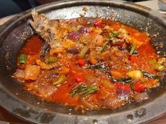 -鸣记脆皮烤鱼(三八广场店)