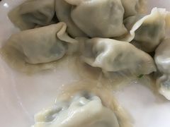 -周家大连水饺(美专校街店)