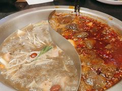 -沸炉重庆老火锅(军事博物馆店)