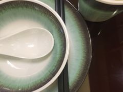 餐具摆设-索伦嘎·呼伦贝尔烤全羊(白云店)