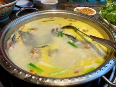 -二厨·吊桥小院·脆皮烧鸡公·本地农家菜(沿江西路店)