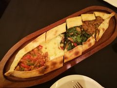 四季皮塔饼-Efes Turkish & Mediterranean Cuisine 艾菲斯餐厅(陆家嘴店)