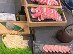 -湊湊火锅·茶憩(打浦桥日月光店)