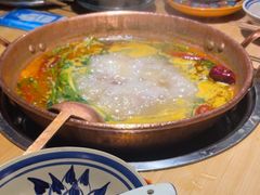 -洱火云南酸菜牛肉火锅(石景山当代商城店)