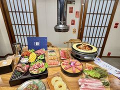 -青瓦餐厅·生鱼片·韩园烤肉(西塔店)